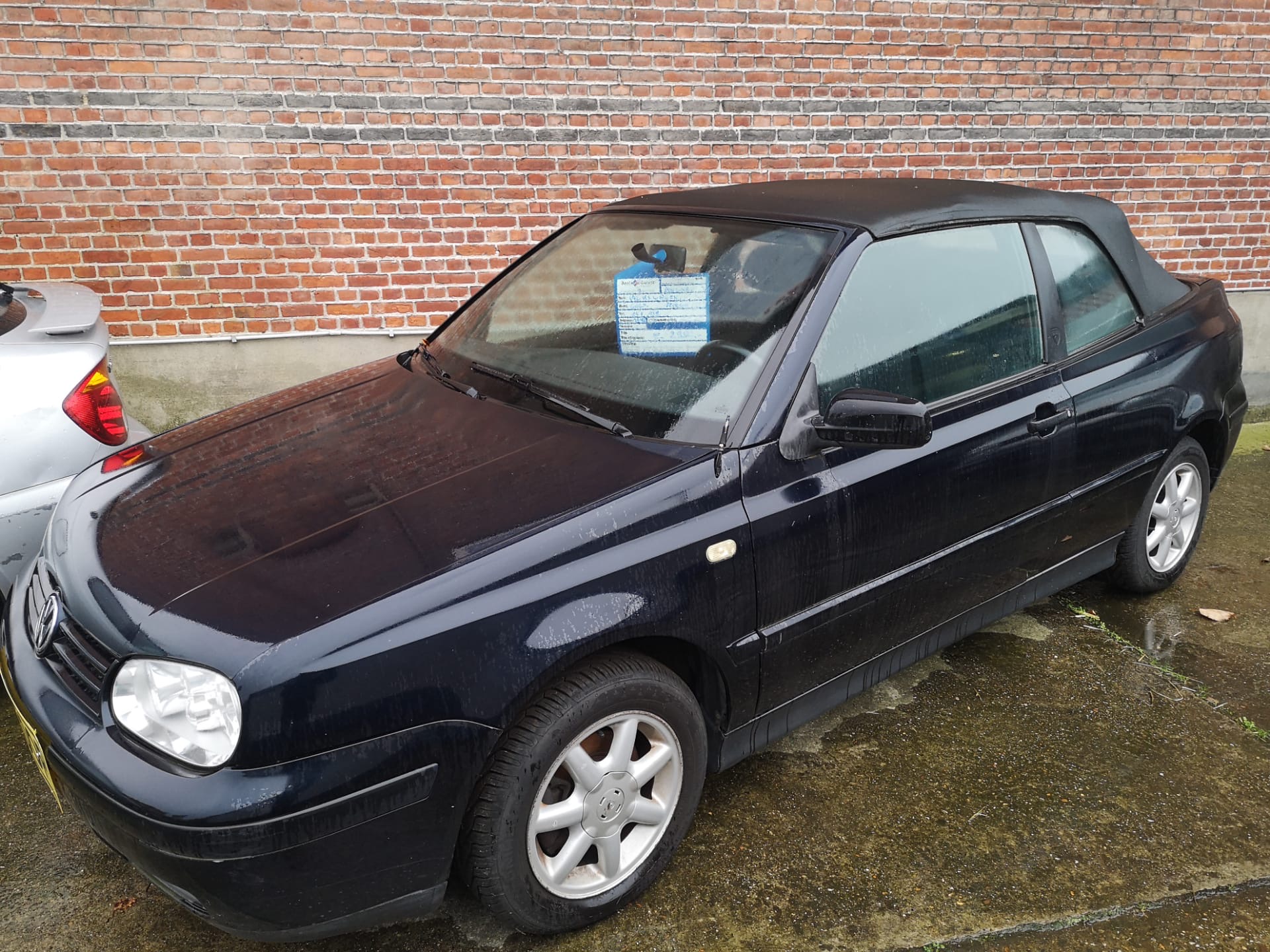 Volkwagen Golf Cabrio โฌ2.950,00