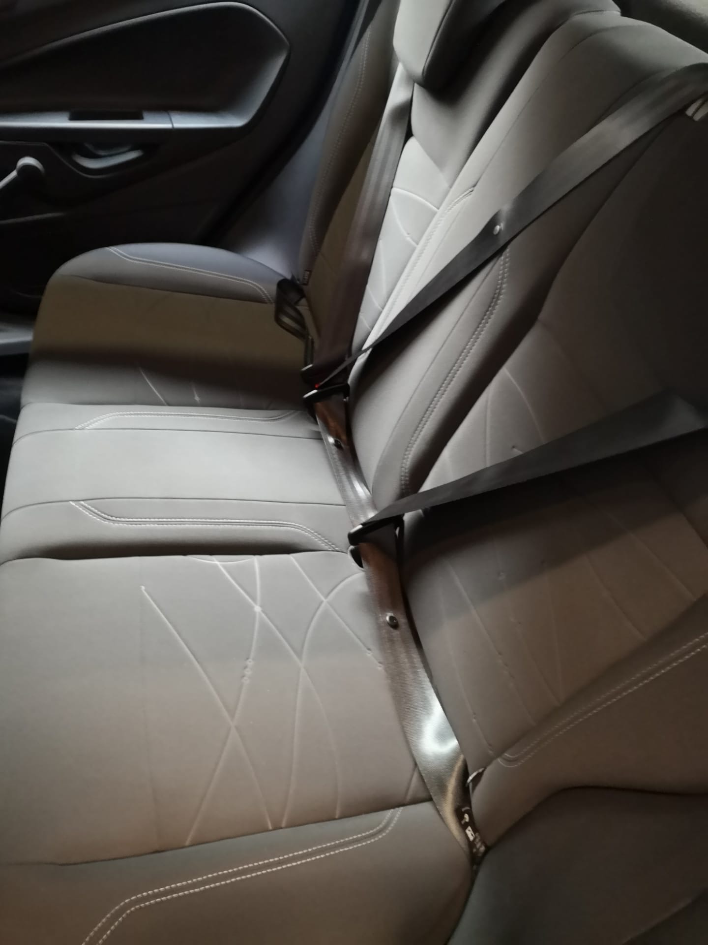 Ford Fiรซsta โฌ6.850,00