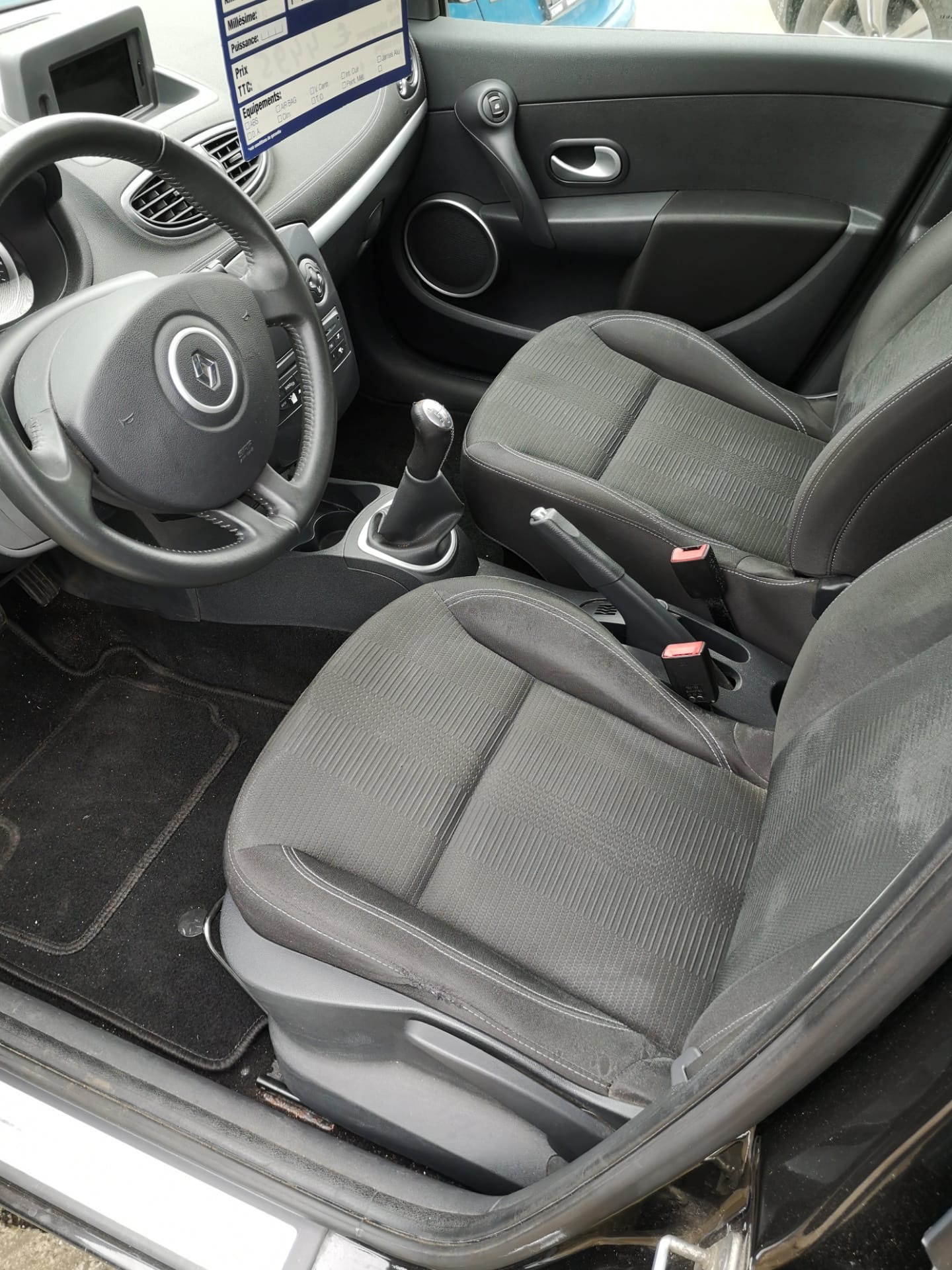 Renault Clio โฌ4.495,00